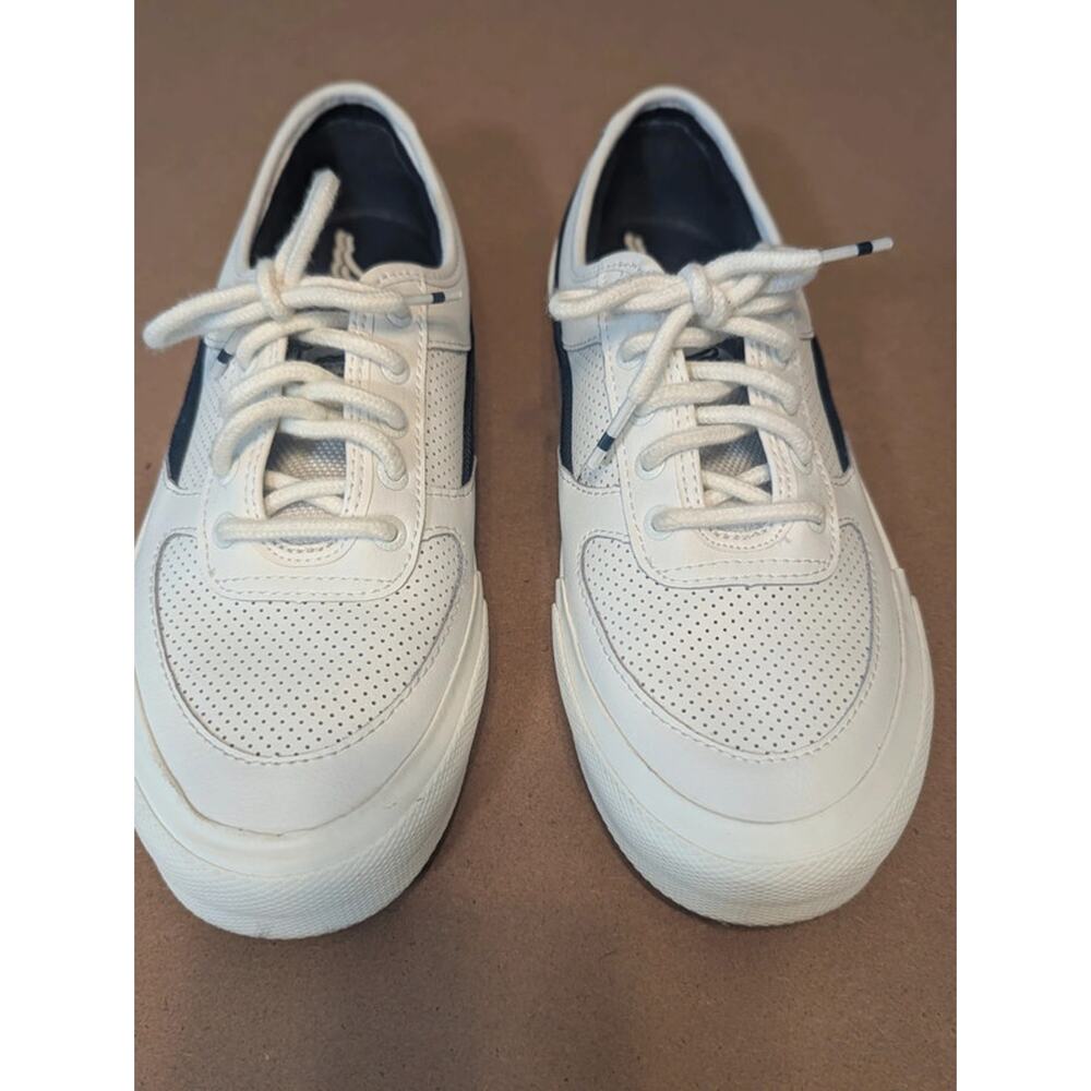 Sperry Top-Sider White and Navy Perforated Sneakers Size 9